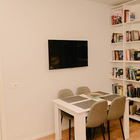 Studio Flat In Heart Of Tiran Dış mekan fotoğraf