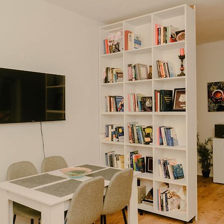 Studio Flat In Heart Of Tiran Dış mekan fotoğraf