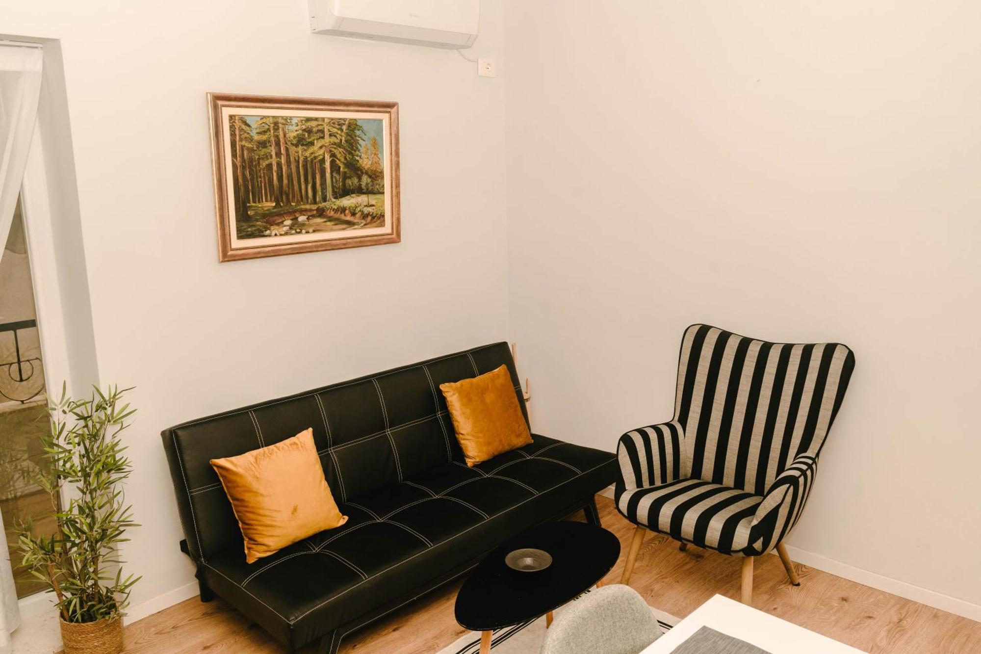 Studio Flat In Heart Of Tiran Dış mekan fotoğraf