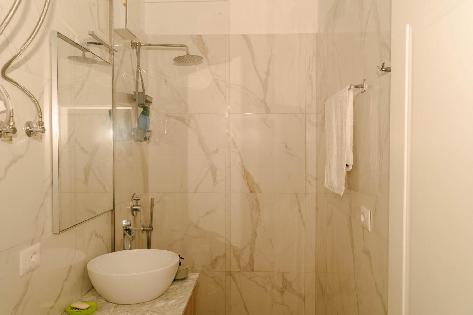 Studio Flat In Heart Of Tiran Dış mekan fotoğraf