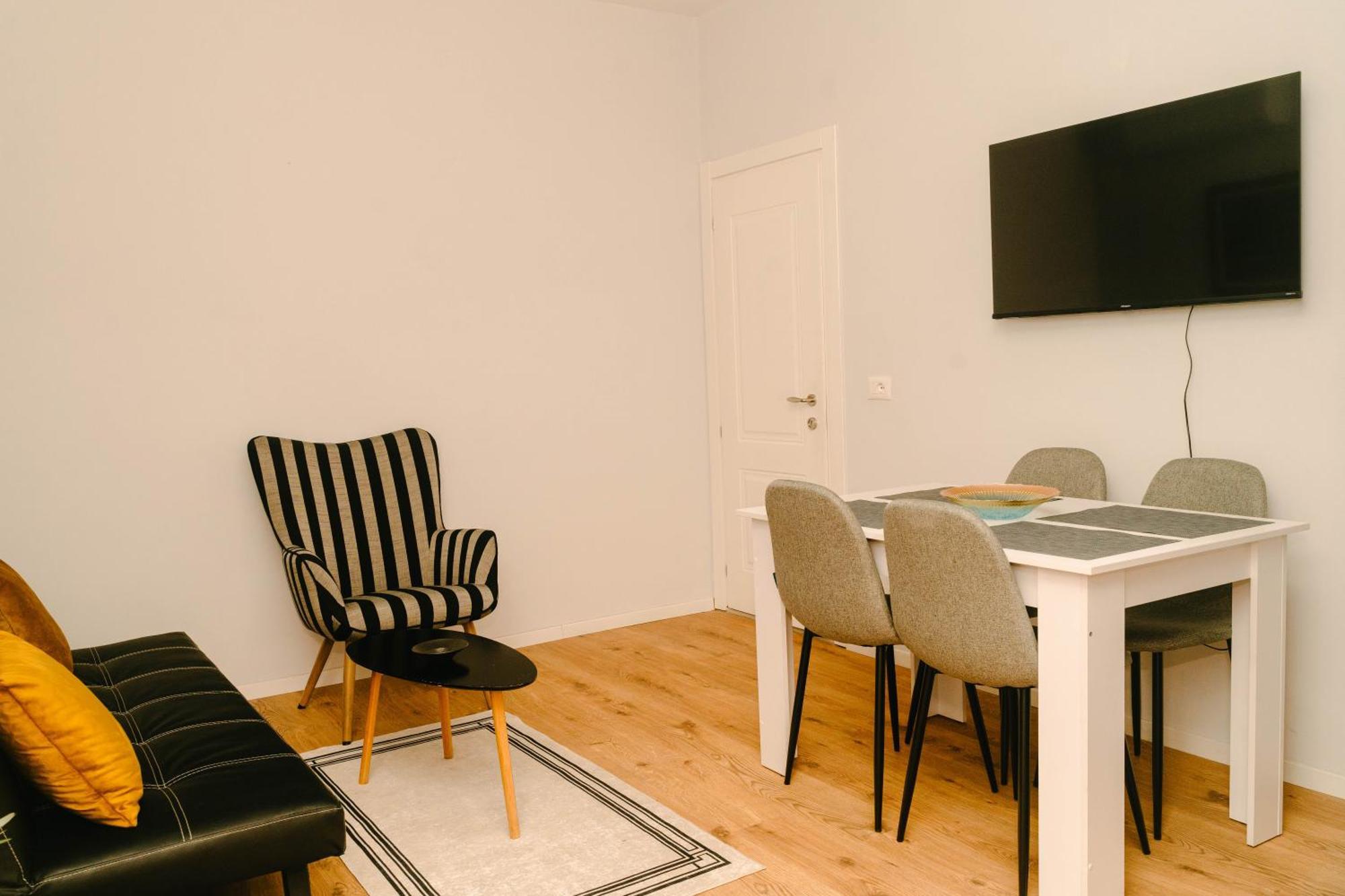 Studio Flat In Heart Of Tiran Dış mekan fotoğraf